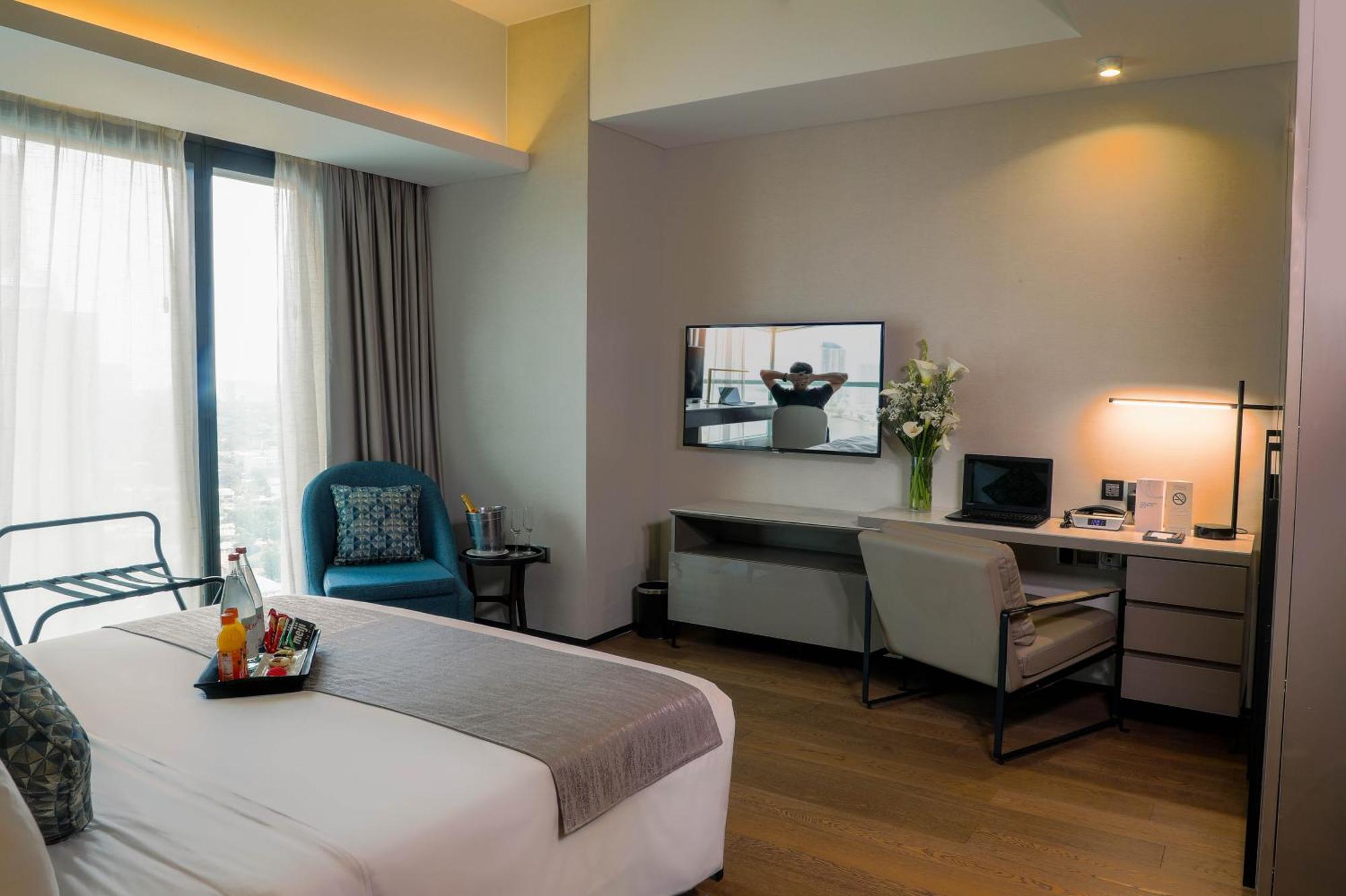 Oakwood Makati Avenue Hotel San Pedro Makati Eksteriør billede