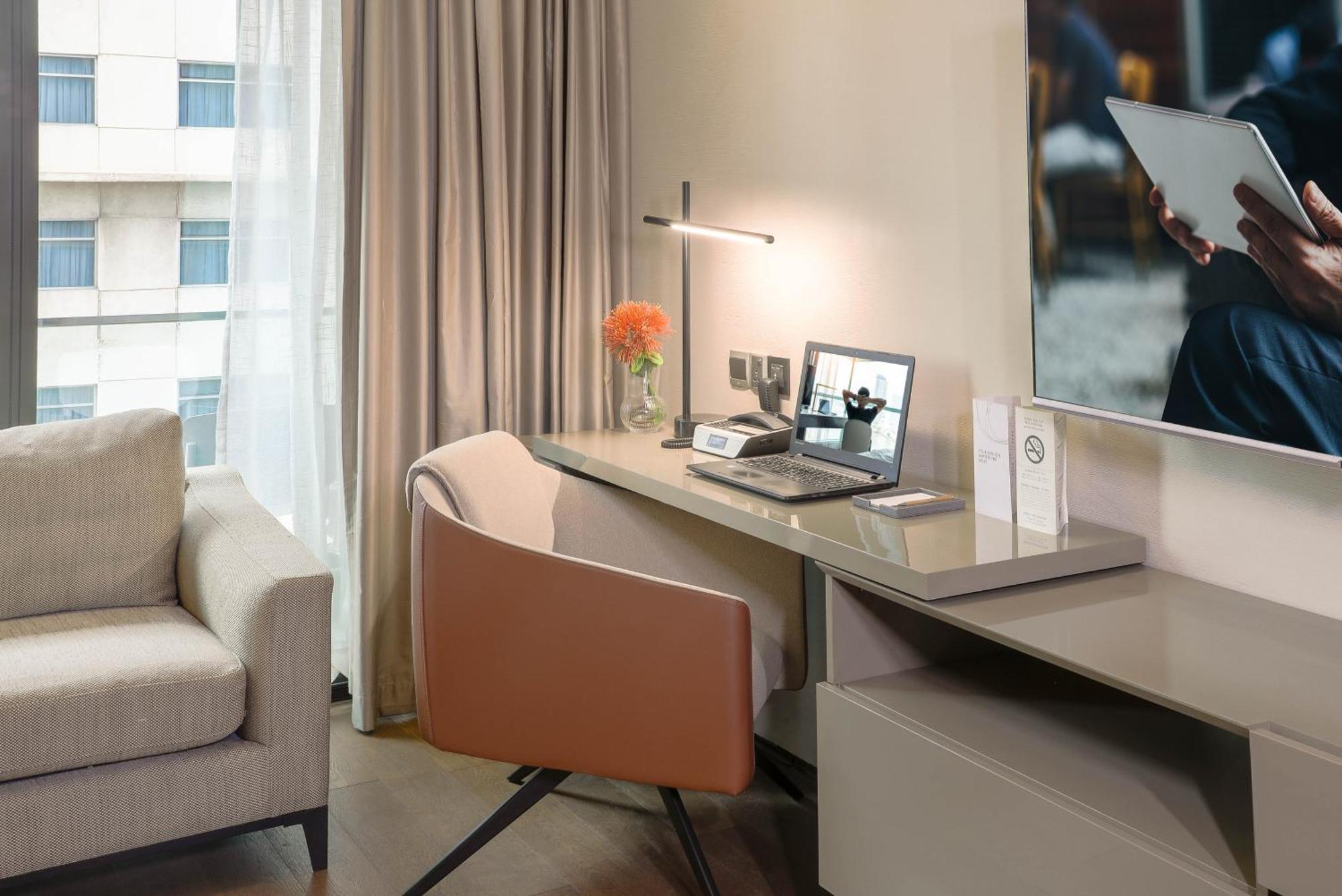Oakwood Makati Avenue Hotel San Pedro Makati Eksteriør billede